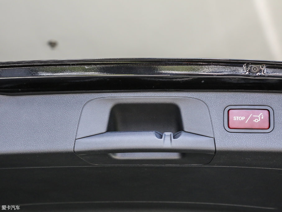 2017YGLCCoupe(M) GLC 260 4MATIC ISUV