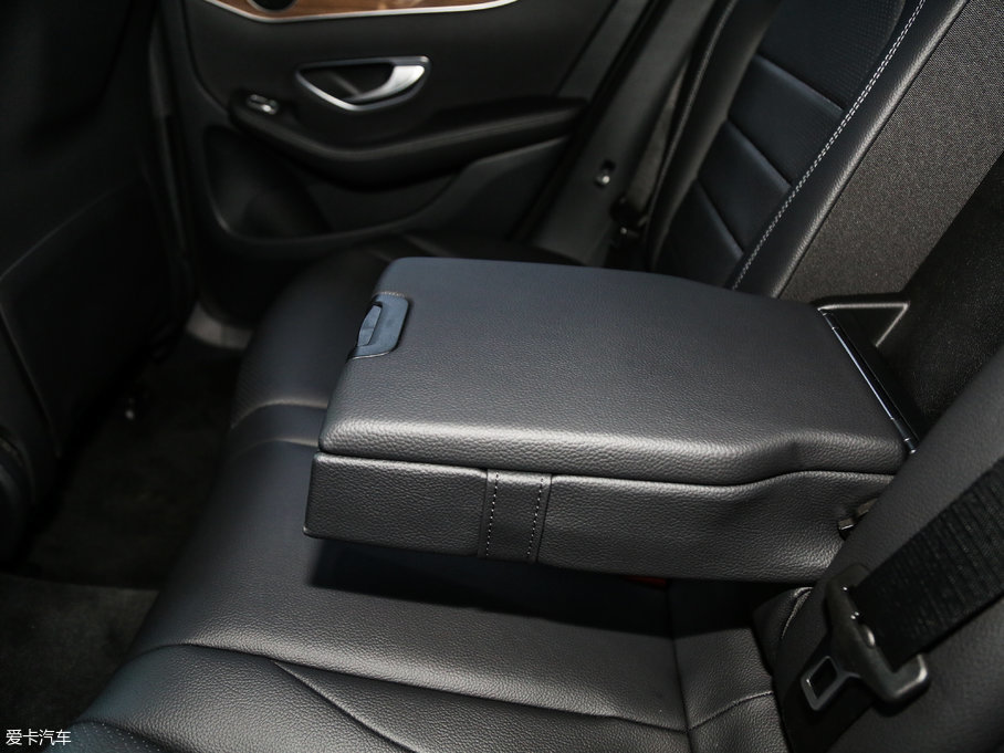 2017YGLCCoupe(M) GLC 260 4MATIC ISUV