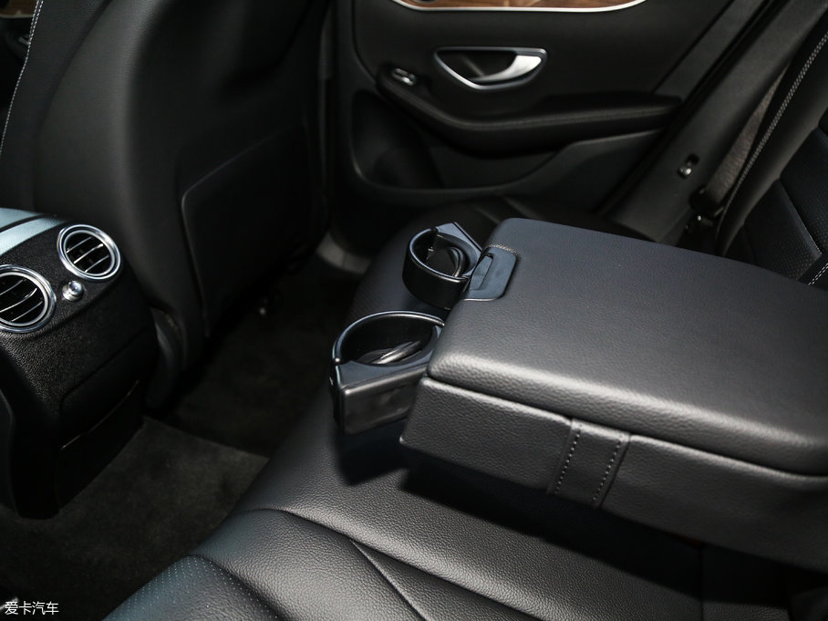 2017YGLCCoupe(M) GLC 260 4MATIC ISUV