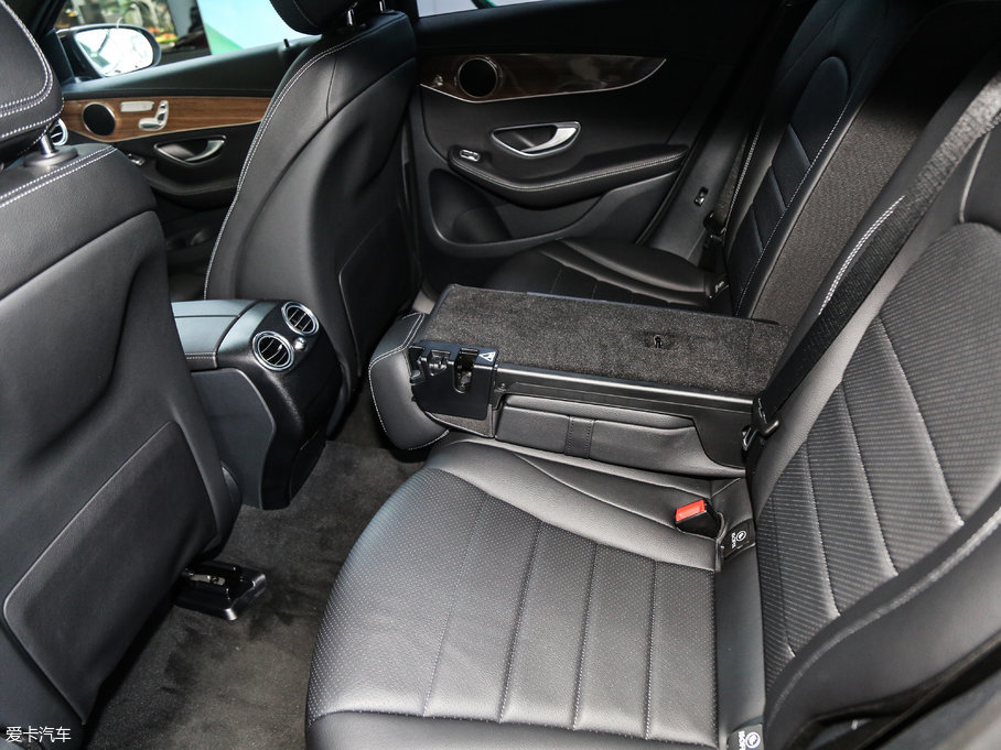 2017YGLCCoupe(M) GLC 260 4MATIC ISUV