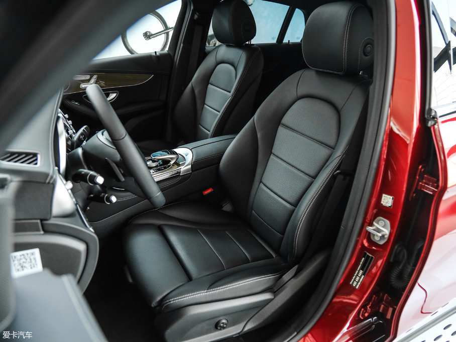 2017��YGLCCoupe(�M��) GLC 260 4MATIC �I��SUV