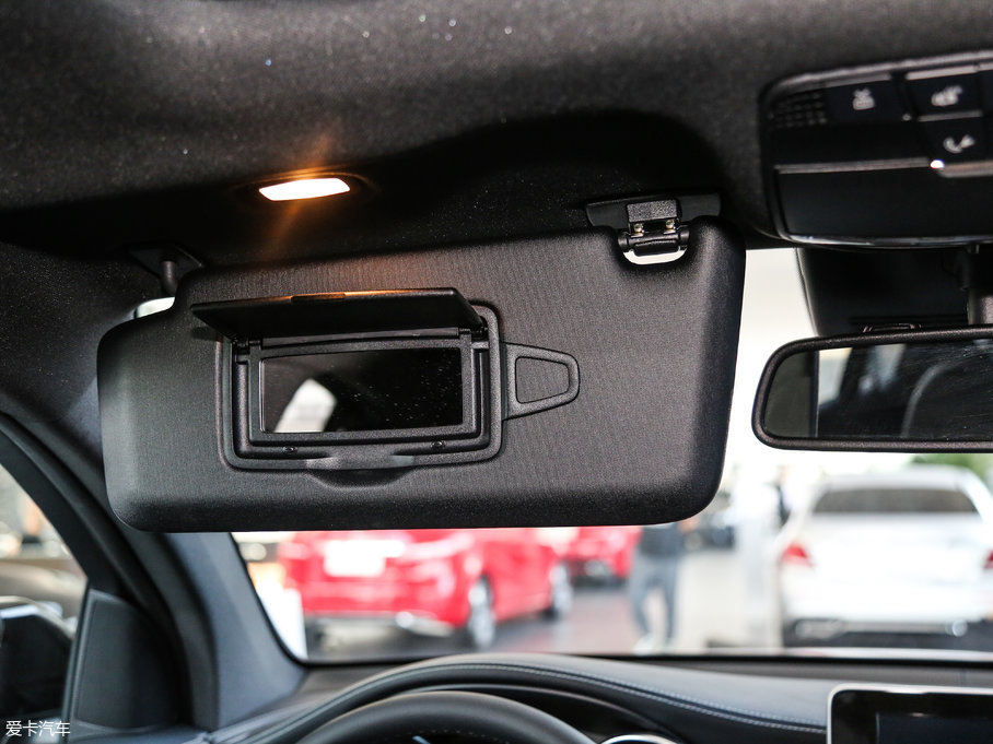 2017YGLCCoupe(M) GLC 260 4MATIC ISUV