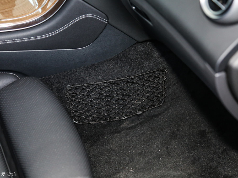 2017YGLCCoupe(M) GLC 260 4MATIC ISUV