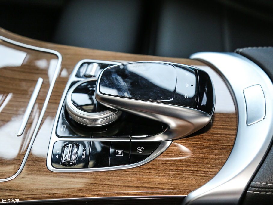 2017YGLCCoupe(M(jn)) GLC 260 4MATIC ISUV