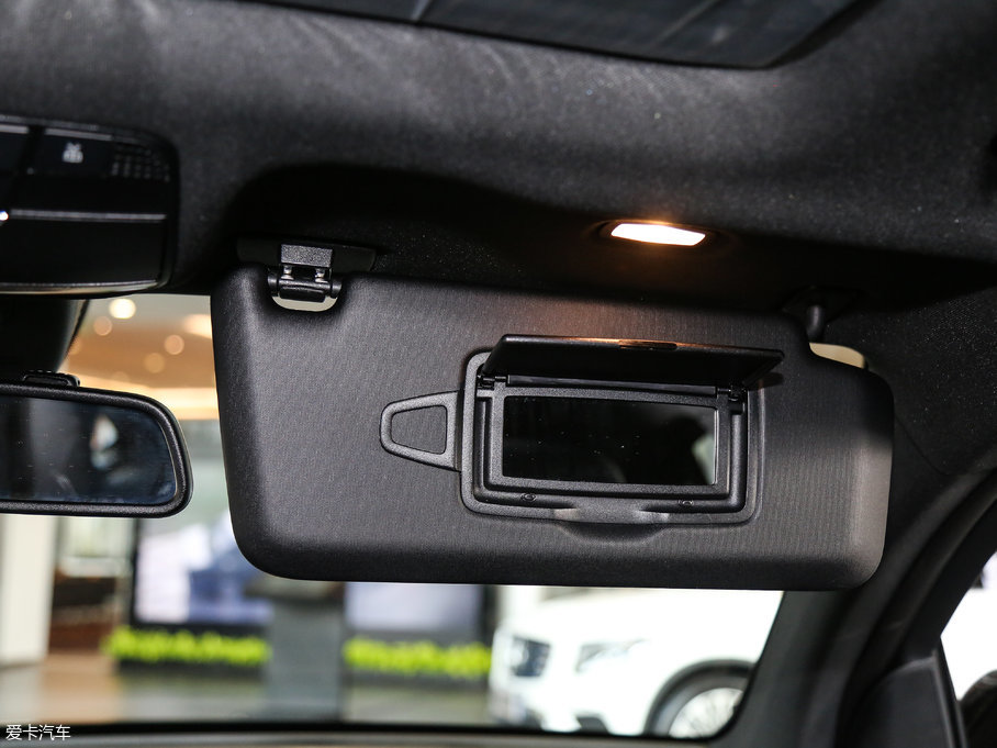 2017YGLCCoupe(M) GLC 200 4MATIC ISUV