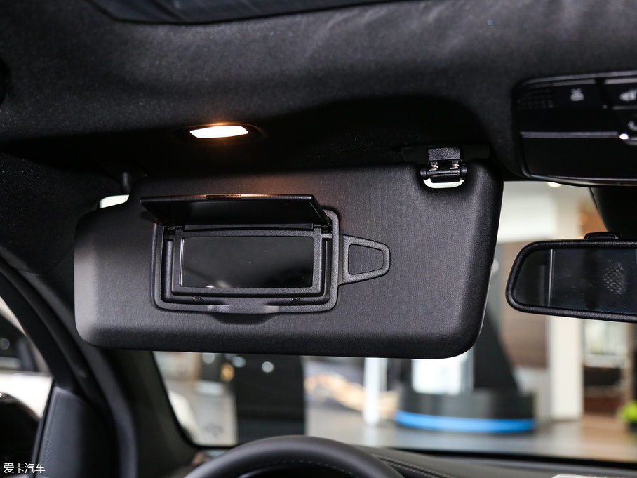 2017YGLCCoupe(M(jn)) GLC 200 4MATIC ISUV