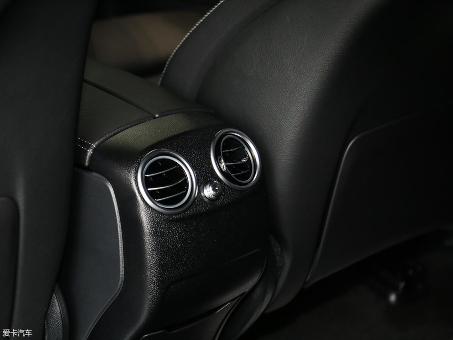 2017YGLCCoupe(M) GLC 200 4MATIC ISUV