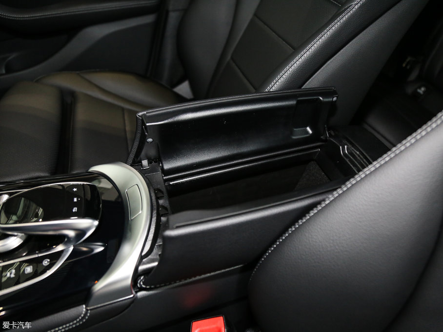 2017��YGLCCoupe(�M(j��n)��) GLC 200 4MATIC �I��SUV