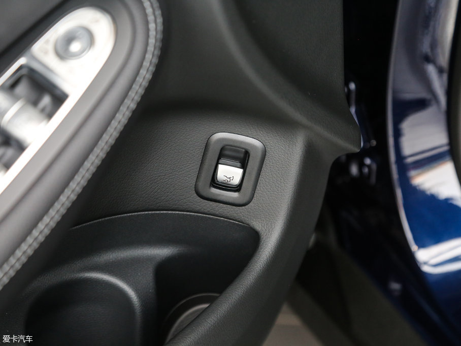 2017YGLCCoupe(M(jn)) GLC 200 4MATIC ISUV