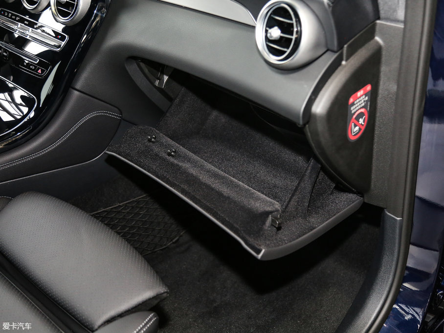 2017YGLCCoupe(M) GLC 200 4MATIC ISUV