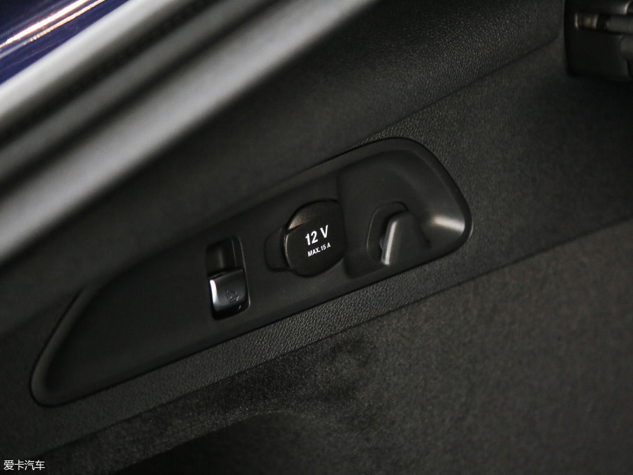 2017YGLCCoupe(M) GLC 200 4MATIC ISUV