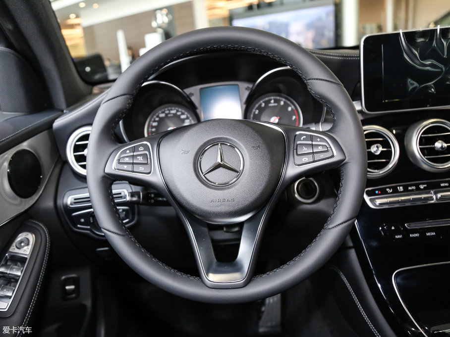 2017YGLCCoupe(M) GLC 200 4MATIC ISUV