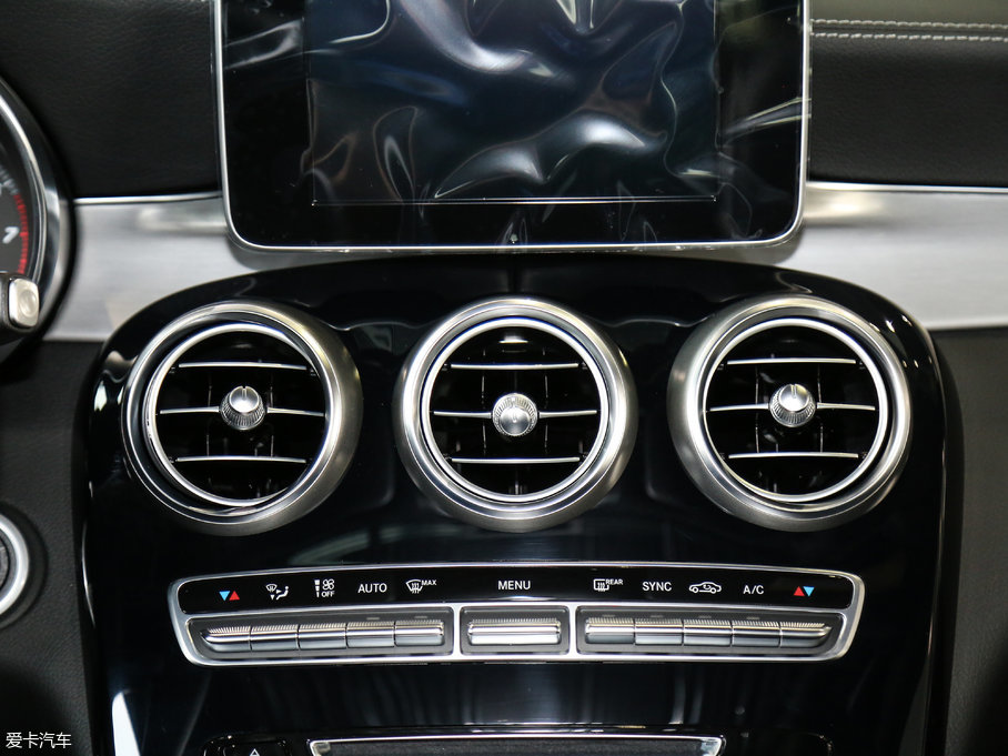 2017YGLCCoupe(M) GLC 200 4MATIC ISUV