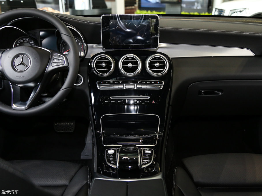 2017YGLCCoupe(M) GLC 200 4MATIC ISUV