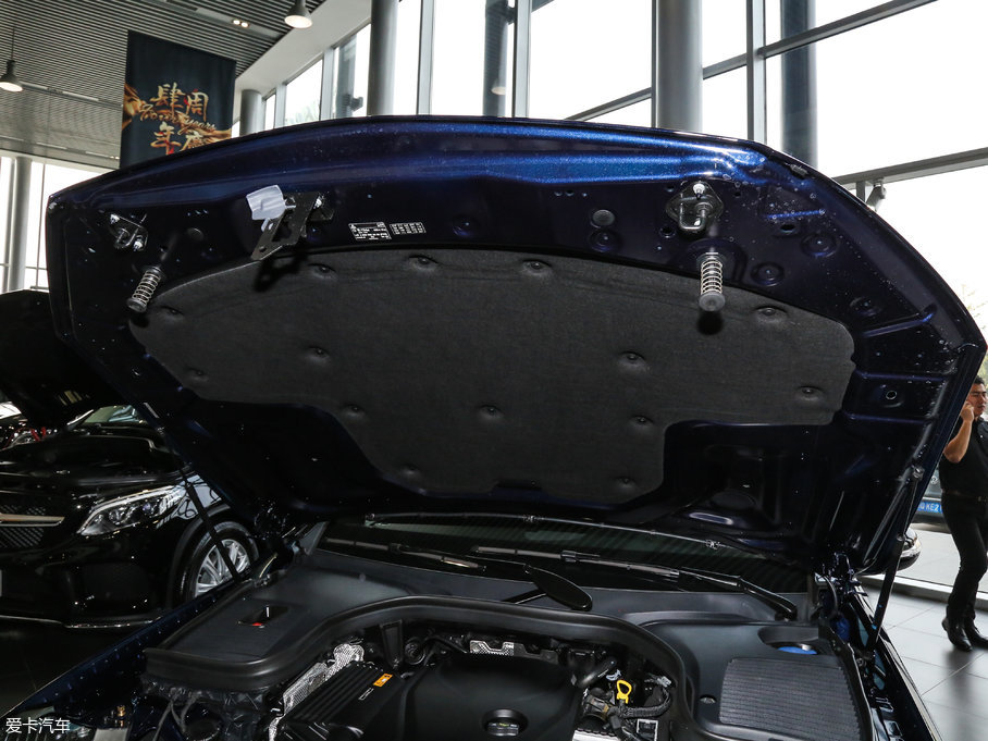 2017YGLCCoupe(M) GLC 200 4MATIC ISUV