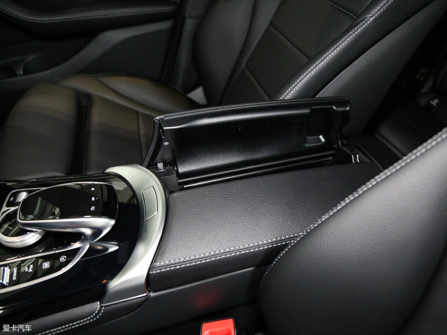 2017YGLCCoupe(M) GLC 200 4MATIC ISUV