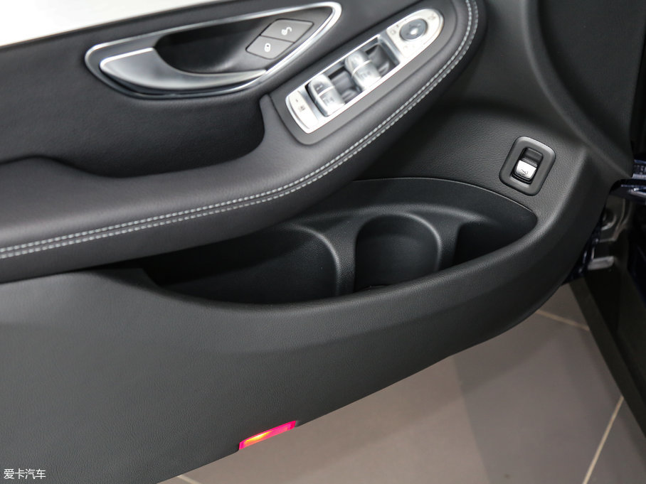 2017YGLCCoupe(M) GLC 200 4MATIC ISUV