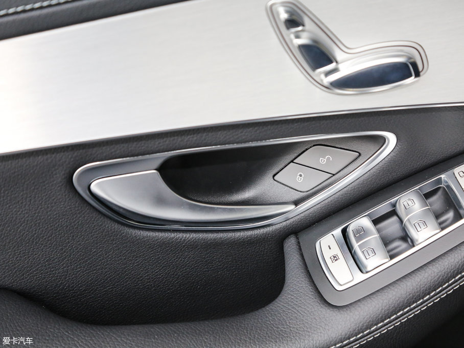 2017YGLCCoupe(M(jn)) GLC 200 4MATIC ISUV