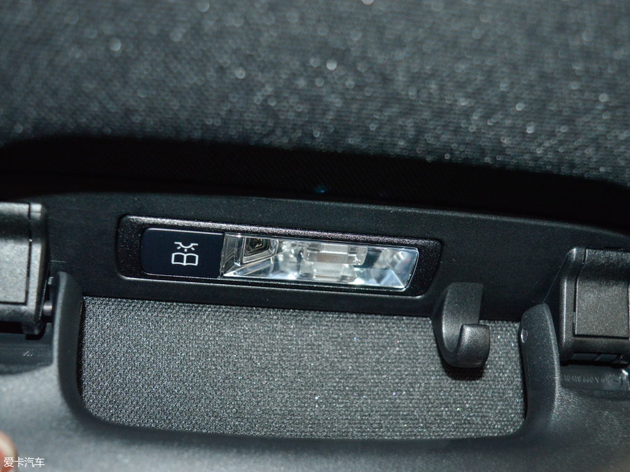 2017YGLCCoupe(M) GLC 200 4MATIC ISUV