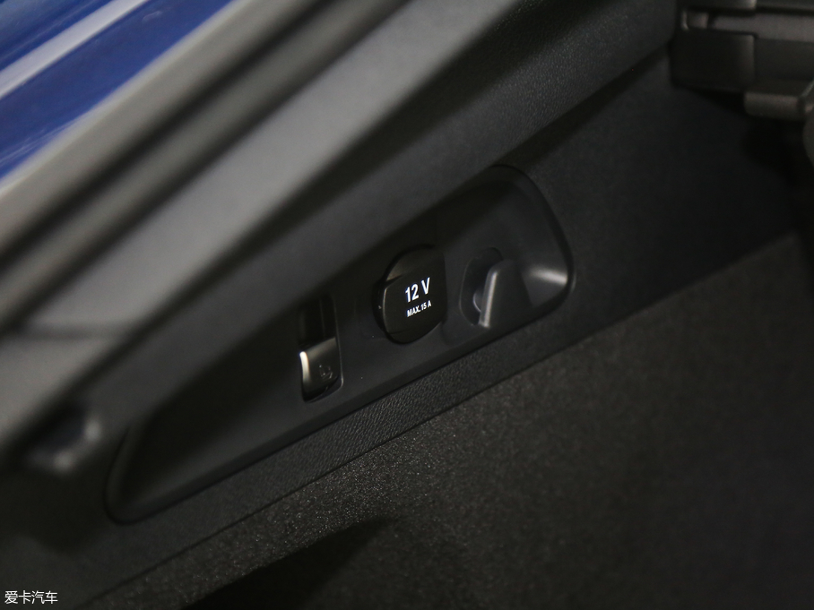 2017YGLCCoupe(M) GLC 260 4MATIC ISUV