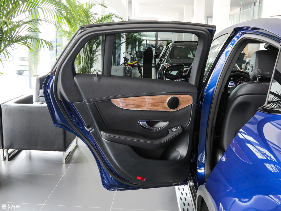 2017YGLCCoupe(M) GLC 260 4MATIC ISUV