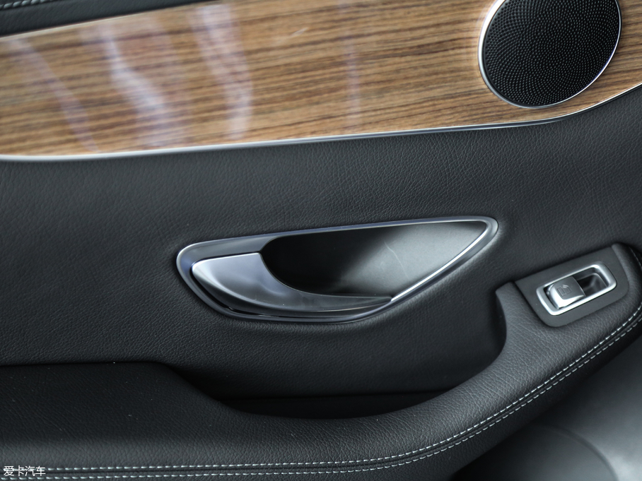 2017YGLCCoupe(M(jn)) GLC 260 4MATIC ISUV