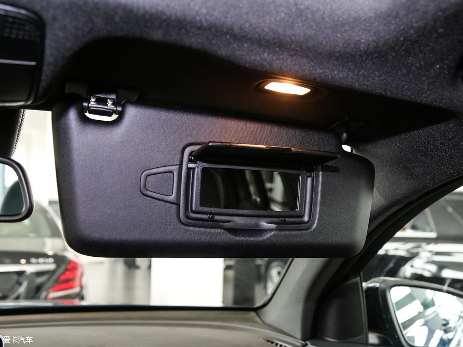 2017YGLCCoupe(M) GLC 260 4MATIC ISUV