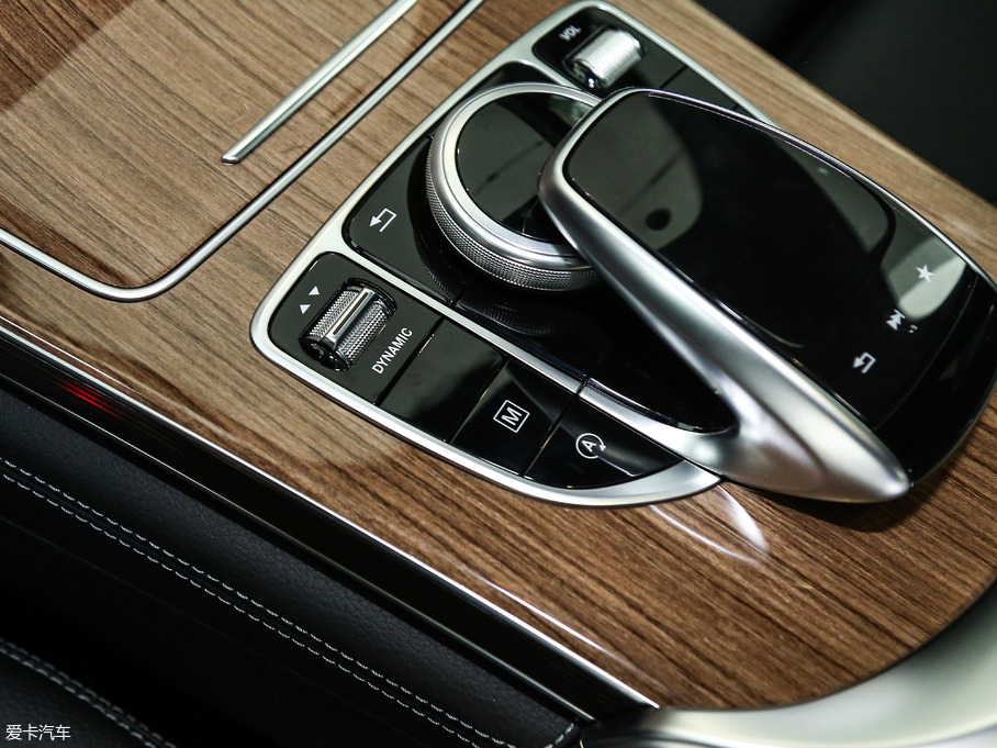 2017YGLCCoupe(M) GLC 260 4MATIC ISUV