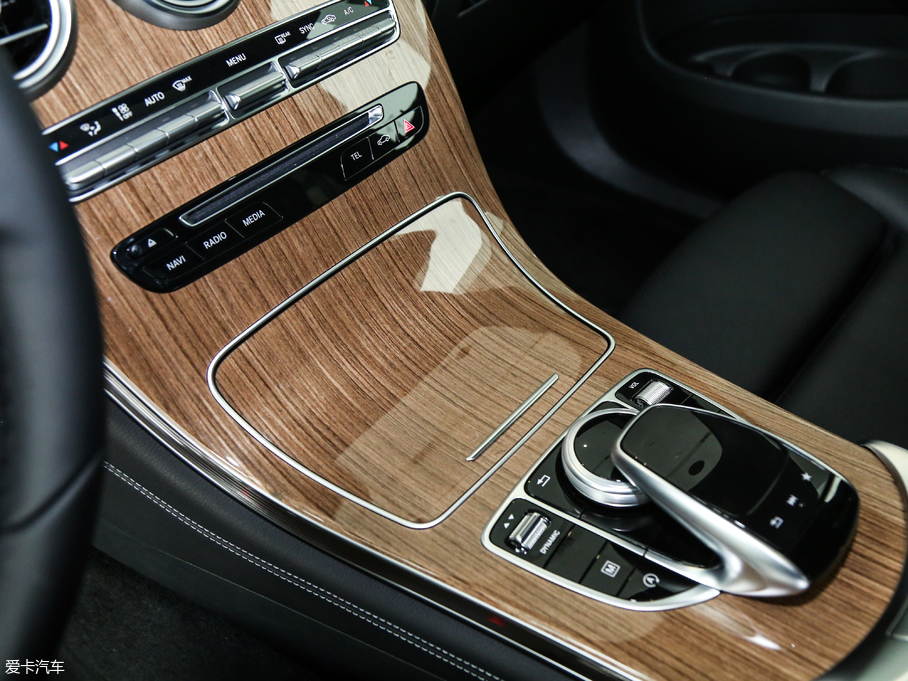 2017YGLCCoupe(M) GLC 260 4MATIC ISUV