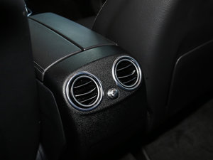 2017GLC 200 4MATIC ISUV g