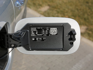 2017GLC 260 4MATIC ISUV ^