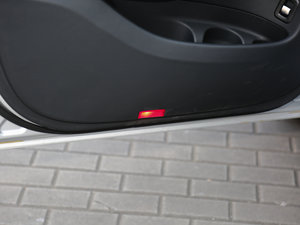 2017GLC 260 4MATIC ISUV g