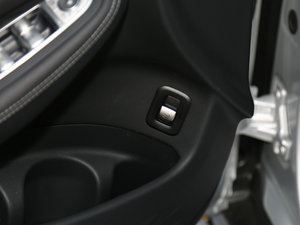 2017GLC 260 4MATIC ISUV g