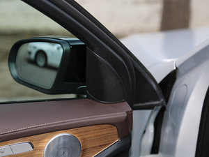 2017GLC 260 4MATIC ISUV g