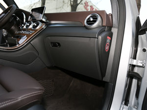 2017GLC 260 4MATIC ISUV g