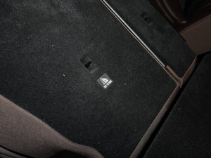 2017GLC 260 4MATIC ISUV g