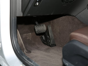 2017GLC 260 4MATIC ISUV g