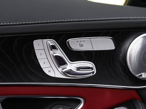 2017GLC 300 4MATIC ISUV {{