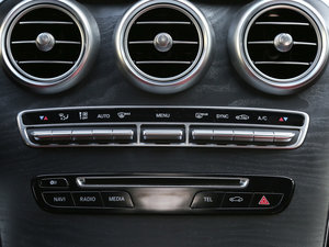 2017GLC 300 4MATIC ISUV {{