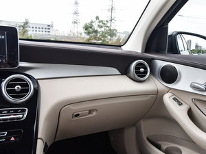 2017GLC 200 4MATIC ISUV g