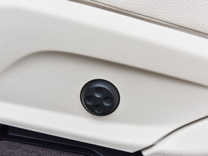 2017GLC 200 4MATIC ISUV g