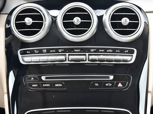 2017GLC 200 4MATIC ISUV {{