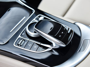 2017GLC 200 4MATIC ISUV {{