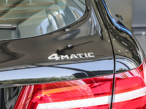 2017GLC 260 4MATIC ISUV (x)(ji)^