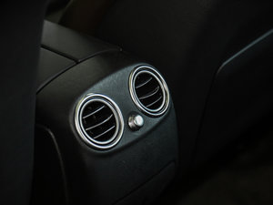 2017GLC 260 4MATIC ISUV g