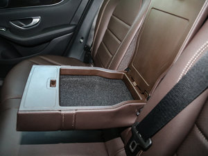 2017GLC 260 4MATIC ISUV g