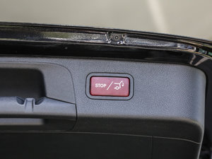 2017GLC 260 4MATIC ISUV g