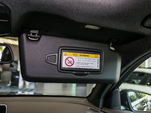 2017GLC 260 4MATIC ISUV g