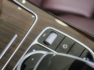 2017GLC 260 4MATIC ISUV п؅^