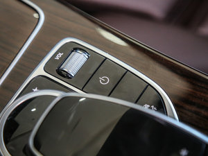 2017GLC 260 4MATIC ISUV п؅^